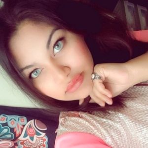 Meet your Posher, Simra